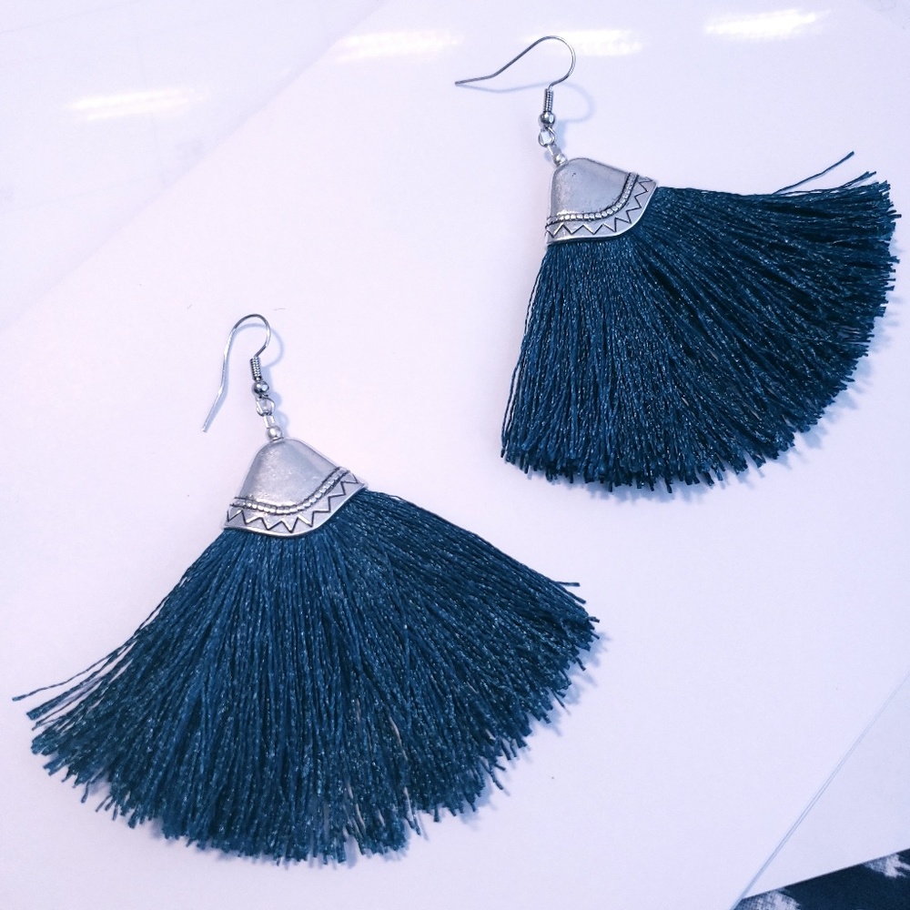 🦋💗🦋Beautiful HANDCRAFTED earrings 🦋💗🦋